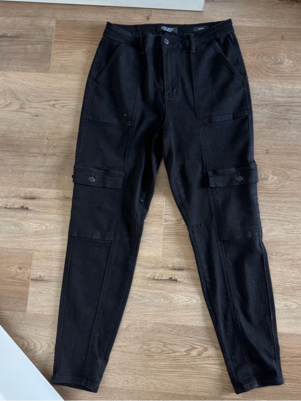 Judy Blue Harper High Rise Black Cargo Jogger Pants Size 11/30 Women’s - Picture 2 of 8